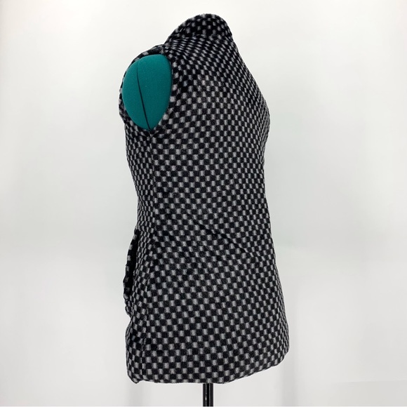 Swiss Girl Black and White Checked Faux Fur Vest with Pockets, EU 34/US 2 - Picture 5 of 16